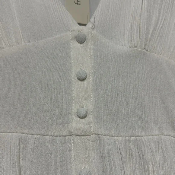 Francesca’s White Long Sleeve Dress, NWT Size Medium - Picture 6 of 7